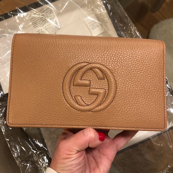 Gucci Soho Wallet with Removable Chain in Camel - Picture 2 of 5
